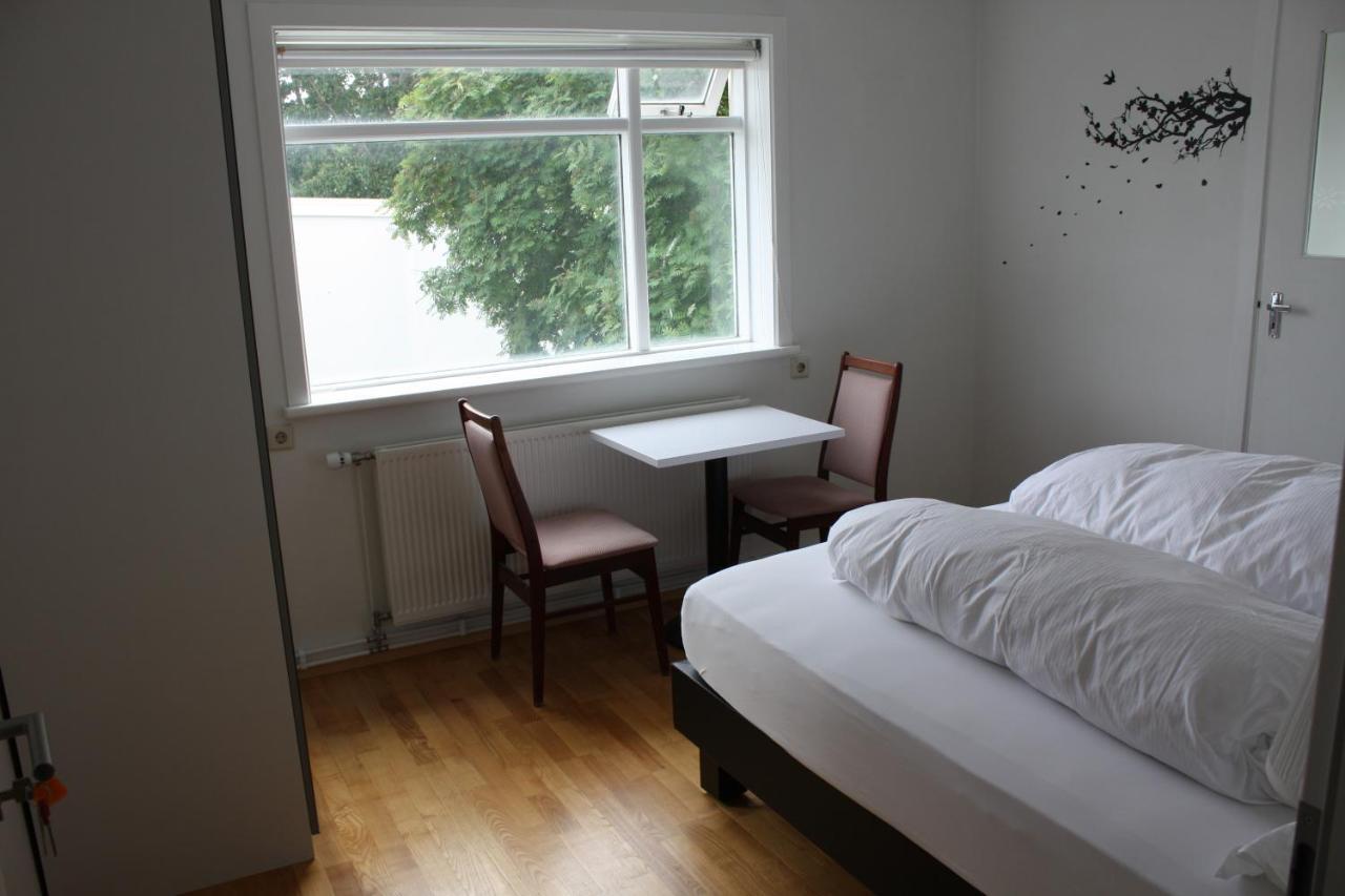 Brekkugata 33 Guesthouse 阿克雷里 外观 照片